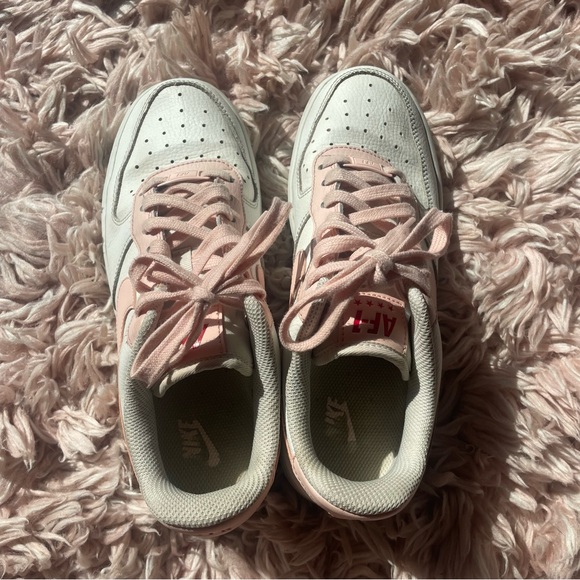 Nike Air Force 1 Pink and White Leather Sneaker Women’s Size 8 - Picture 5 of 11